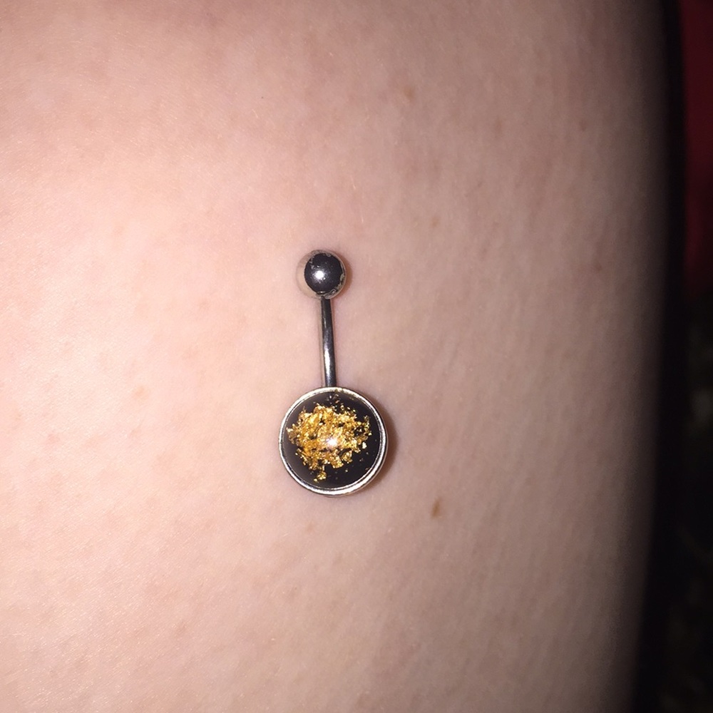 Gold speckled belly ring